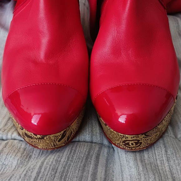 CHANEL PARIS MOSCOU Red Thigh High Boots - Picture 4 of 11